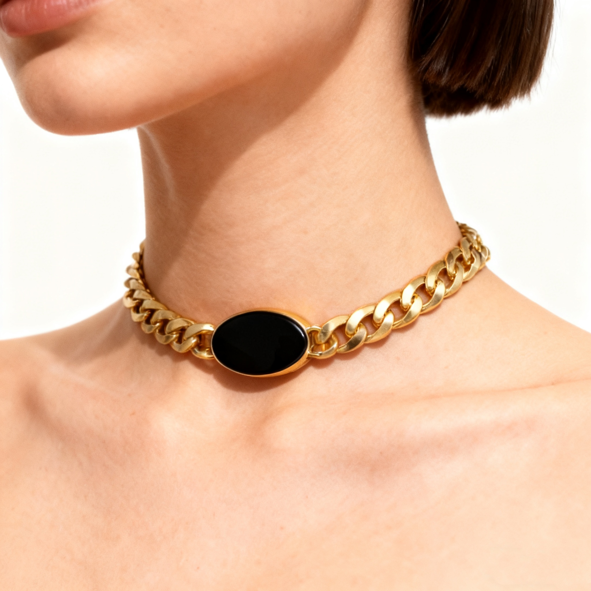 Trendy Black Oval Stainless Steel Ladies Necklace